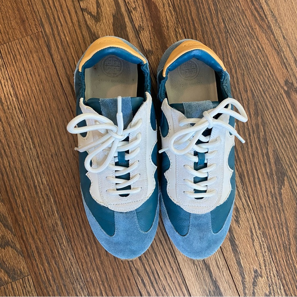 Tory Burch Serif Sneakers - Picture 4 of 6